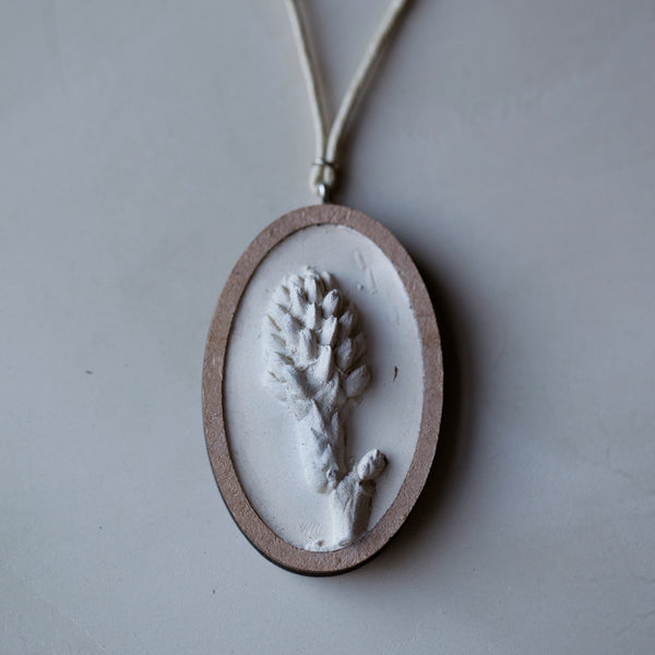 Botanical Cameo - #21